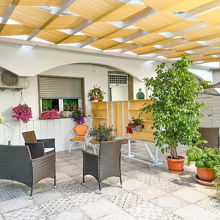 A Casa Di Pietro Due Leporano